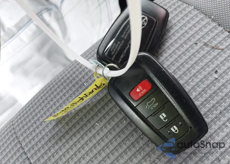 2020 Toyota Highlander Le из США, поврежденный, VIN 5TDBZRBH4LS055574